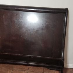 King Size Bed Frame & Dresser – Project / Fixer Upper $400