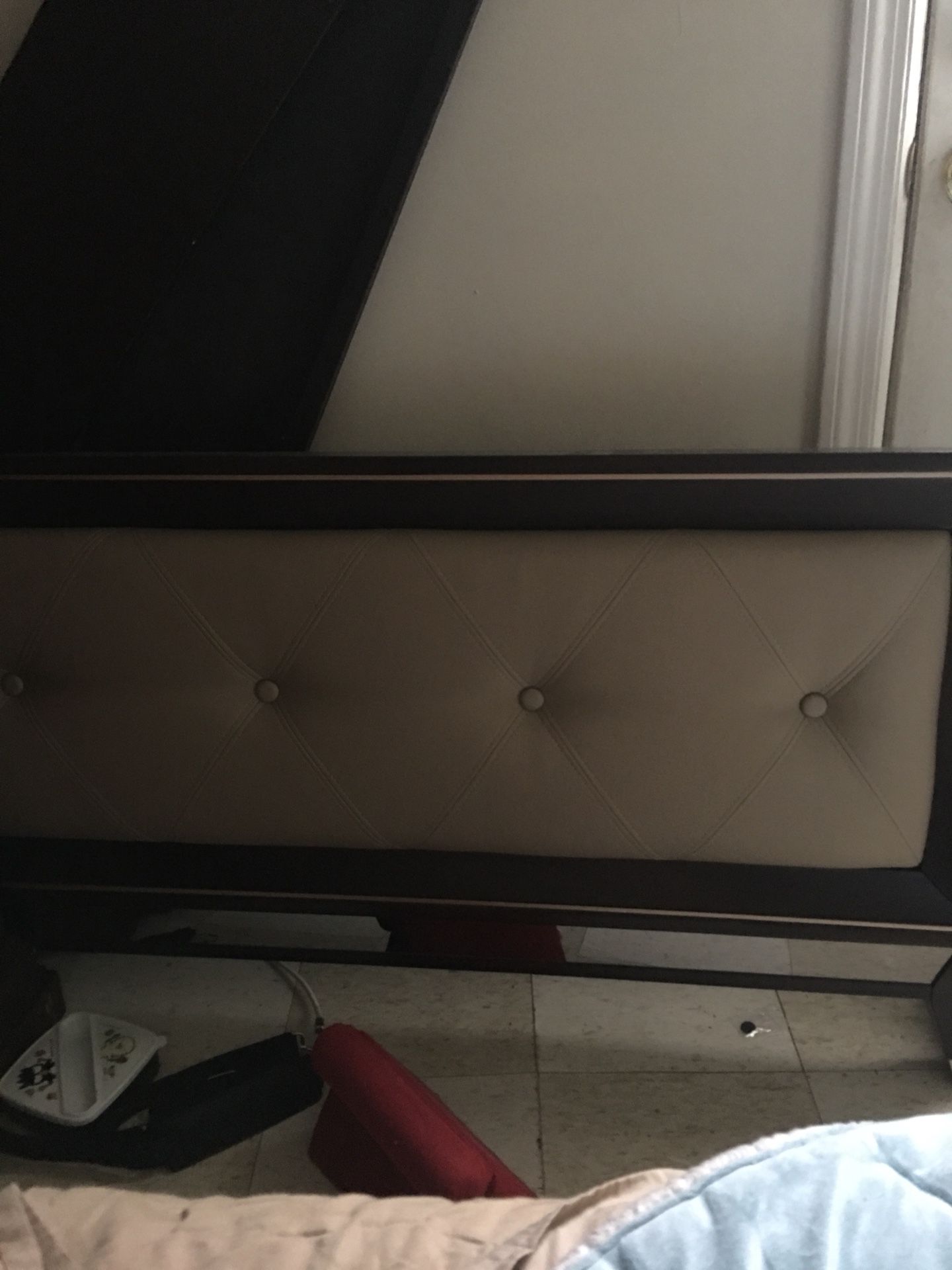 Queen Size Upholstered Bed Frame in Mahogany