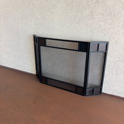 One Black Steel 3 -Panel Flat Fireplace Screen