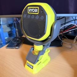 Ryobi Cordless VERSE Clamp Speaker