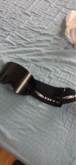 Ditch Snow Goggles