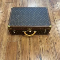 Louis Vuitton Trunk, In Great Condition, Entrupy Verified 