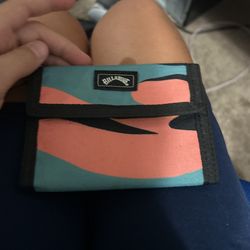 Billabong Wallet & Robin Ruth Cammo Wallet