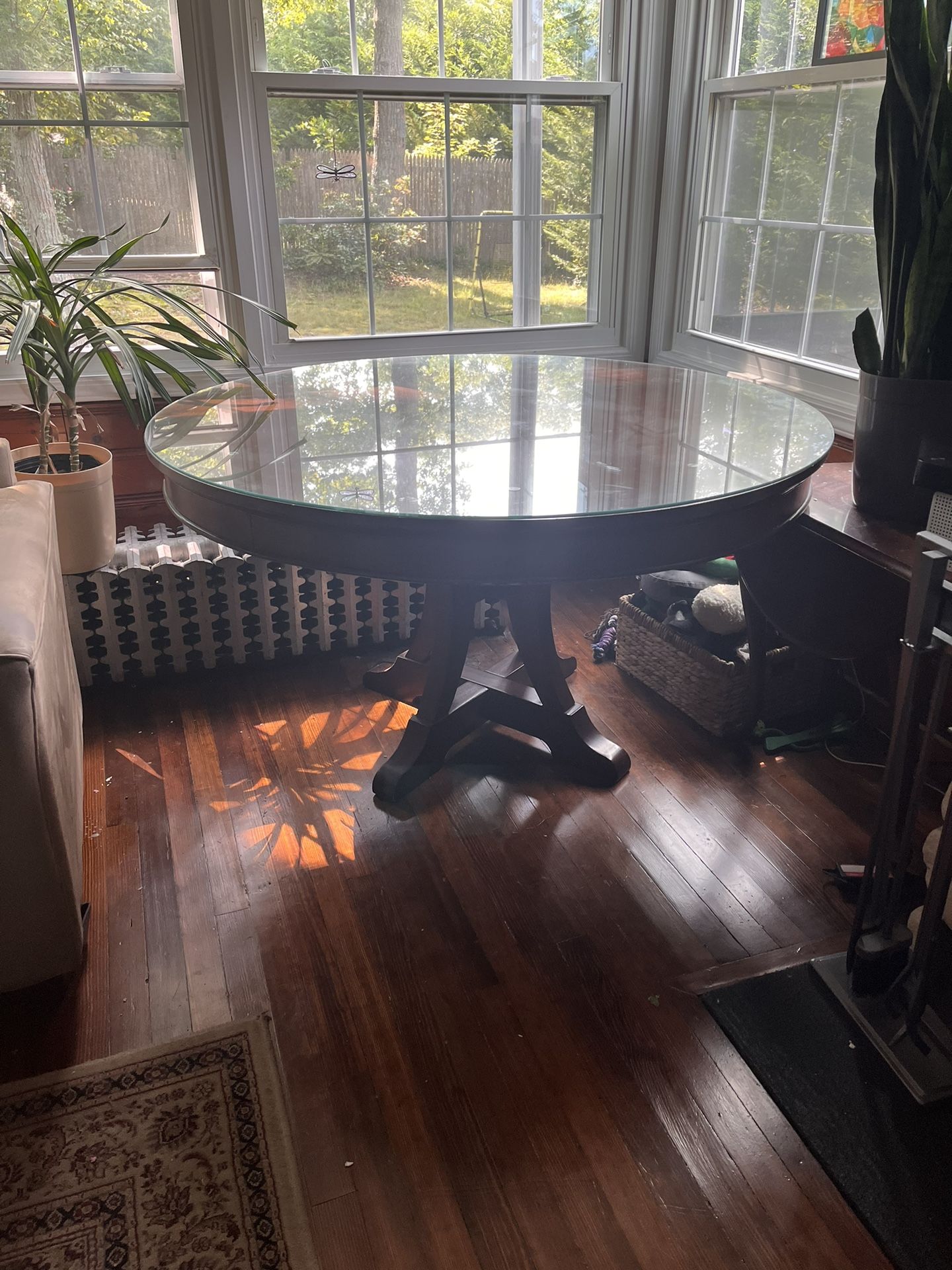 Beautiful Mahogany Table w/ Glass Top