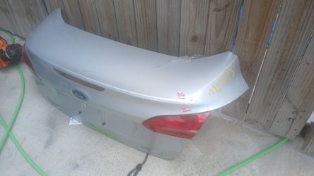 2015-2018 Ford focus trunk