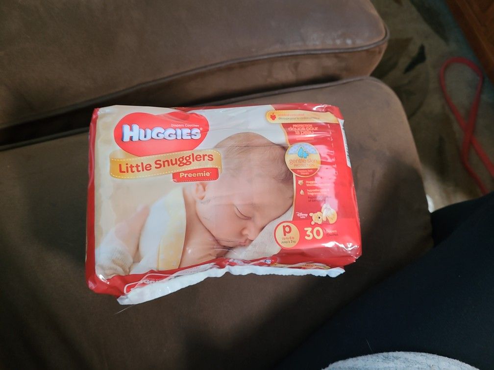 Huggies Little Snugglers Preemie. 22 Available  Local pick up Only