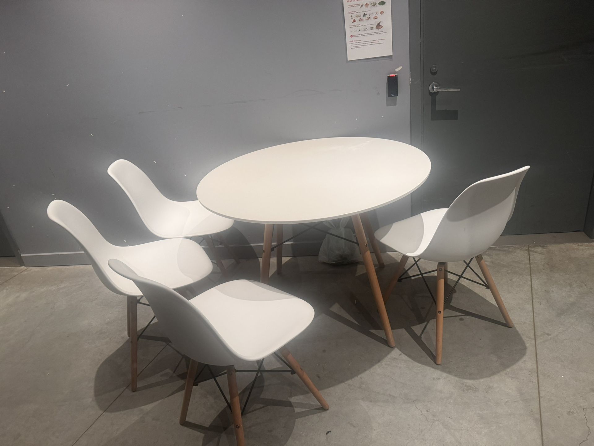 Dinning Table 