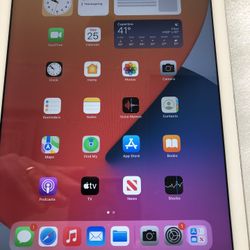 Ipad 6th Generation WiFi Wi-Fi 32 Gb Great Condition Updated To The Latest iOS