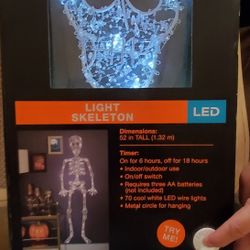 Light skeleton halloween decoration 