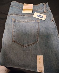 🚨OLD NAVY FAMOUS JEANS 🚨 MAKE OFFER