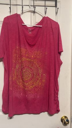 Hot pink t shirt with design