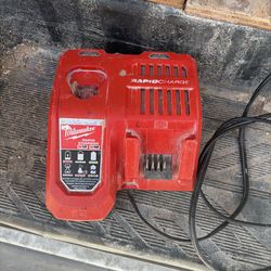 Milwaukee Rapid Charger