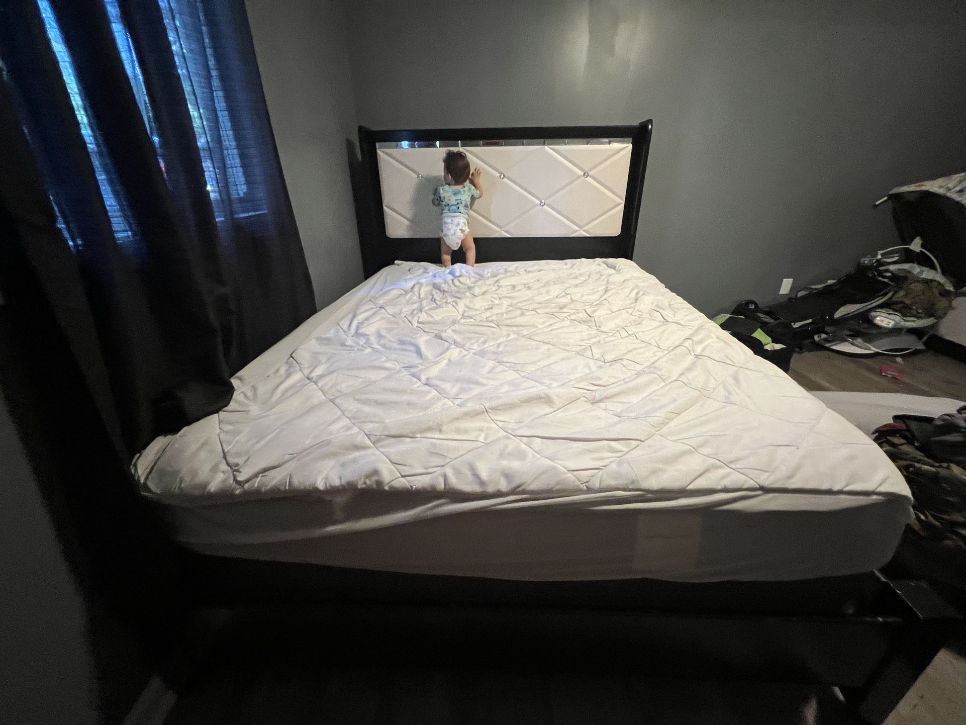 Queen Size Bed Room Set OBO