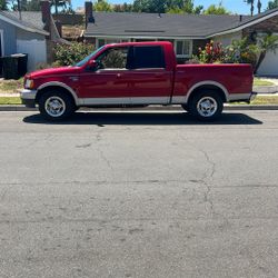 2001 Ford  F150  Lariat In Perfect Condition 