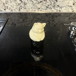 Avon Vintage Cat Bottle 