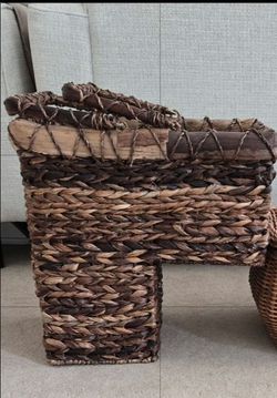 Woven L-Shaped Storage Basket