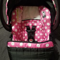 Minnie Mouse Infant Carseat 