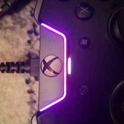 X-Box-One. And Wolverine Ultimate Razer Controller 