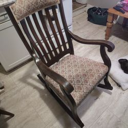 Really Nice Vintage Rocking Chair From The 40s