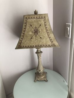 2 beautiful antique lamp