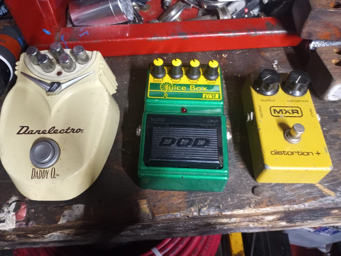 Effects Box& Distortion Pedal