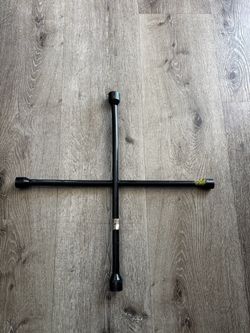 Llave para Tuercas de Carro