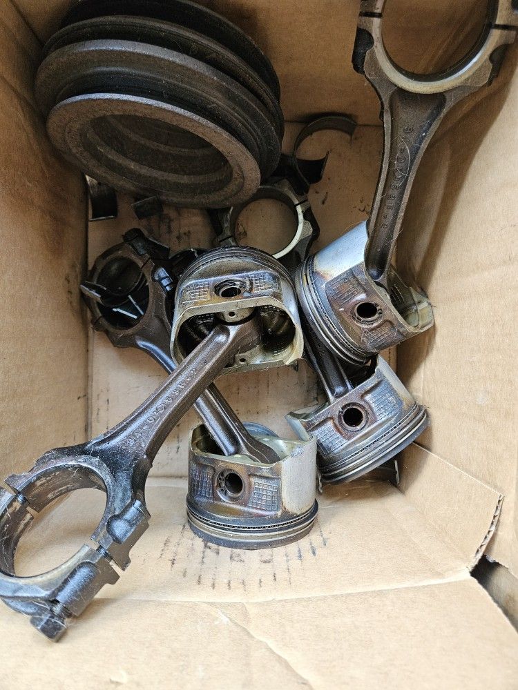 Ka24de Crankshaft And Pistons With Rods
