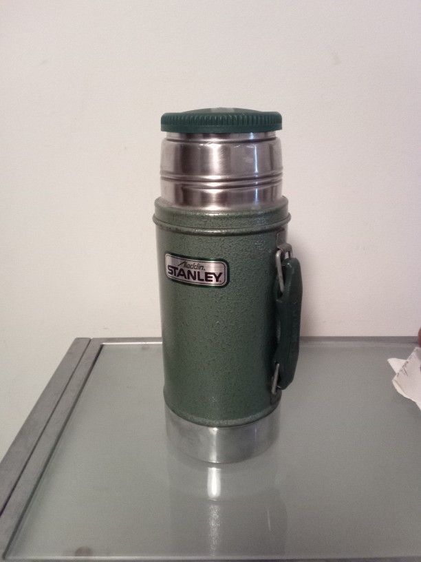 Vintage Aladdin Stanley Stainless Steel Thermos Bottle 24oz Wide Mouth A-1350B Green.