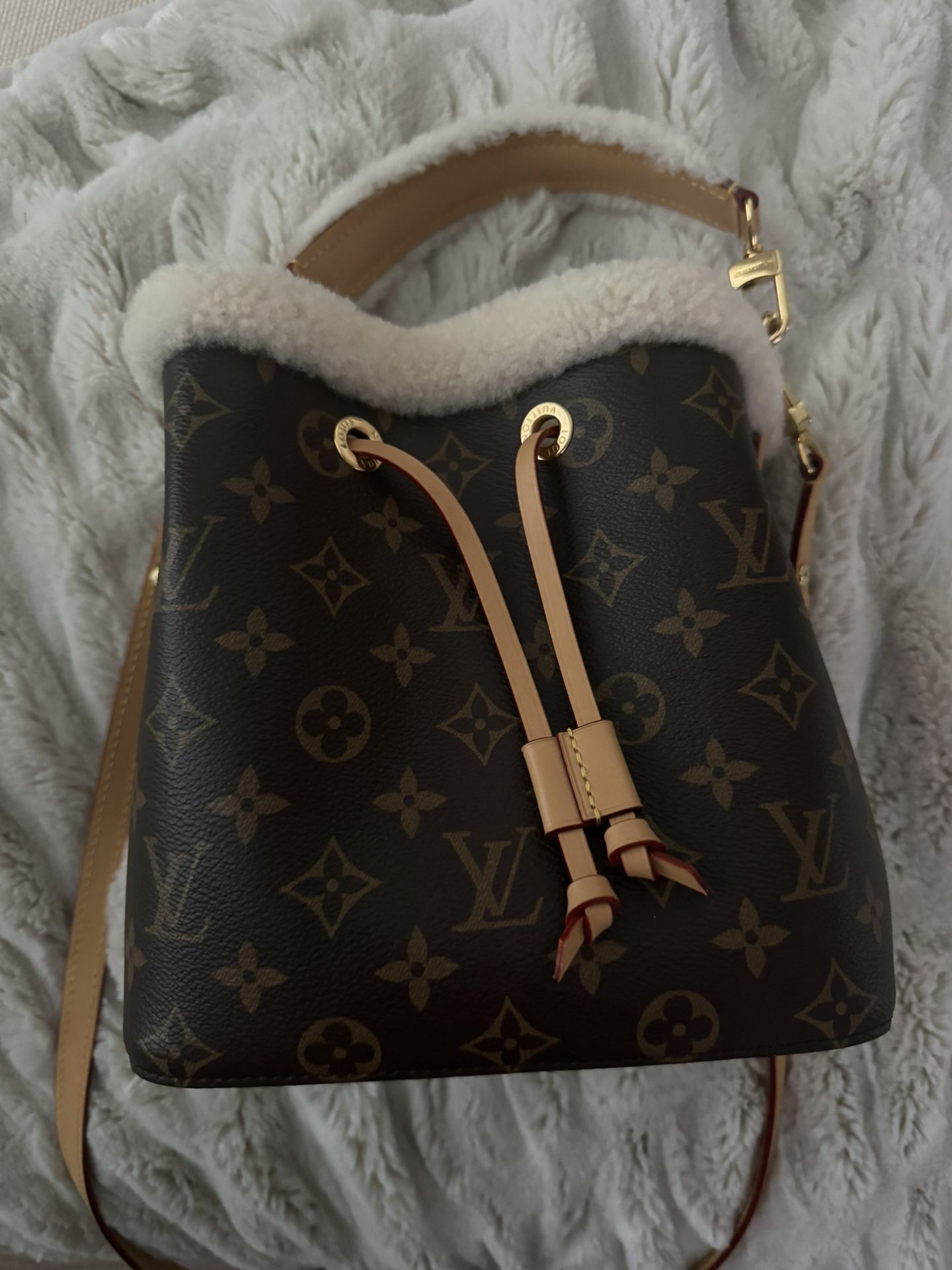 Louis Vuitton Shearling Neonoe BB Bag