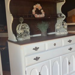 Buffet Hutch