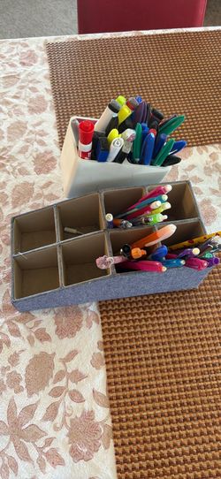 Pen holder