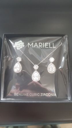 Necklace And Earring Set