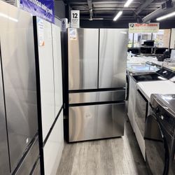 🔥SAMSUNG BESPOKE 29 CUBIC FT. REFRIGERATOR WITH INNER BEVERAGE CENTER AND ICE MAKER🔥