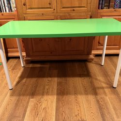 59” Green Table - Adjustable Legsu