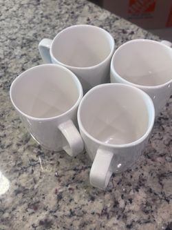 Set of 4 White Ceramic Coffee Mugs
