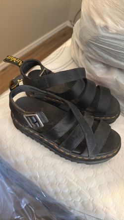 Doc Martin women’s sandals size 6
