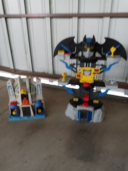 Imaginext Batman Cave and Fortress Of Solitude Playset 