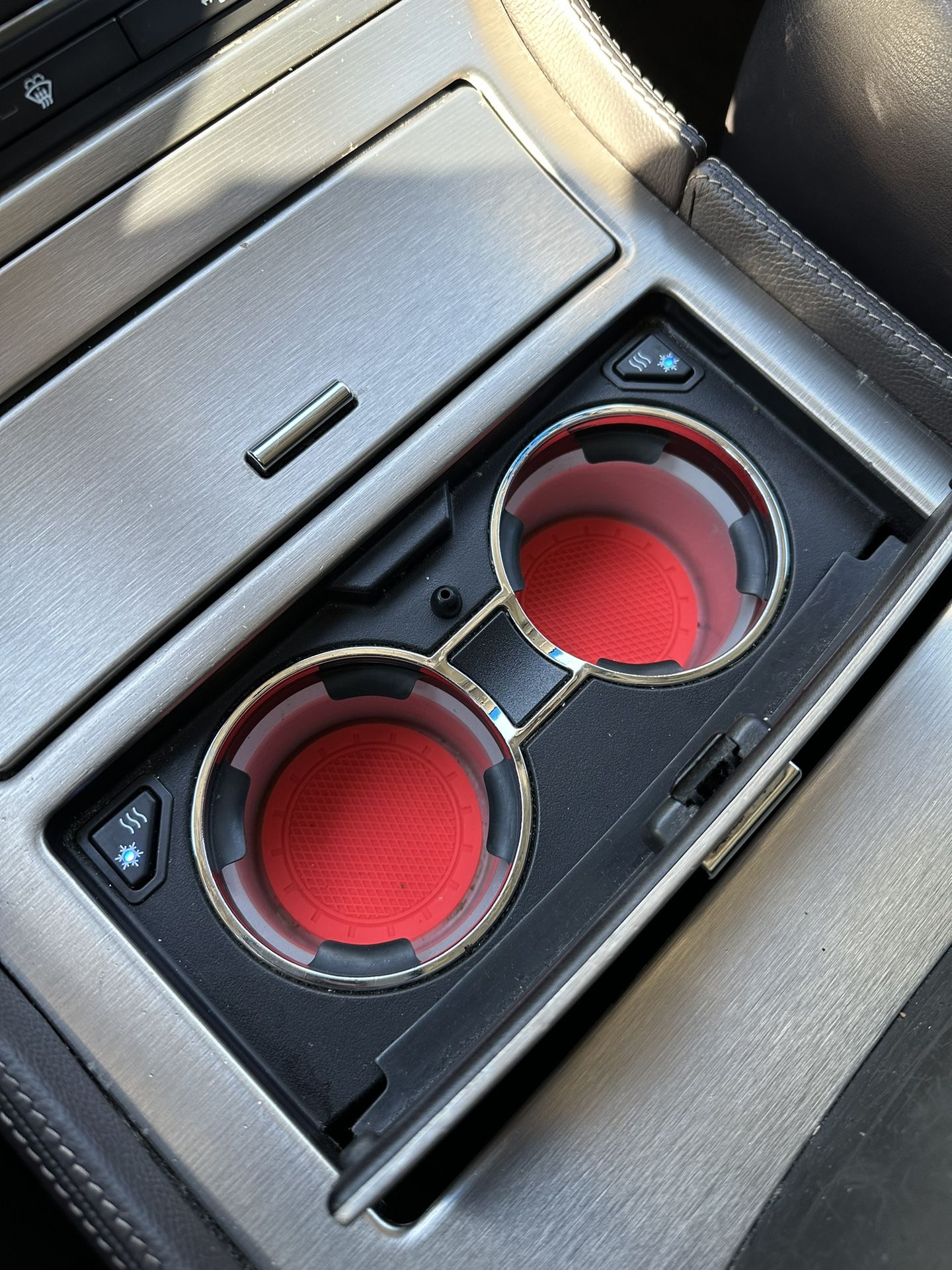 07-14 CADILLAC ESCALADE PLATINUM HEATED/COOLED CUPHOLDER OEM (contact info removed)