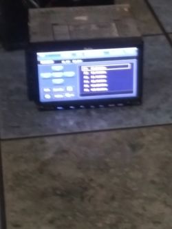 Ouku 7" tv with Bluetooth