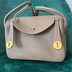 Hermes Lindy Taupe Color Shoulder Bag Purse Handbag 