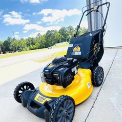 Dewalt 21 in. 150cc Briggs and Stratton 625ex Engine Rear Wheel Drive 2-in-1 Gas Self Propelled NEW 