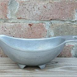 Vintage Wilton Armetale Plough Tavern Pewter Footed Sauce Boat