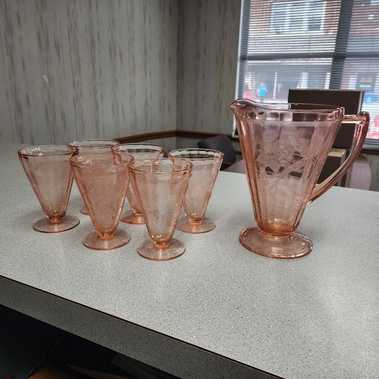 Jeanette Pink Depression Glass Poinsettia 32oz Pitcher & 6 Footed Tumblers