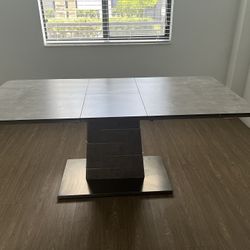 El Dorado Dining Table 