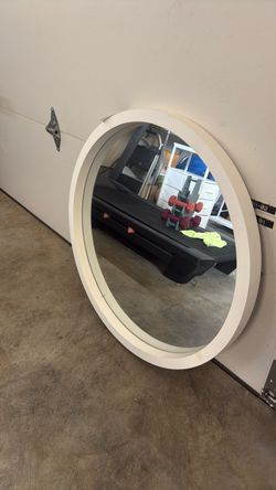 Solid wood round white mirror