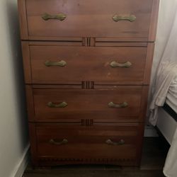 Dresser