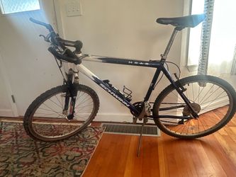 Mountain Bike - Schwinn Moab Bike