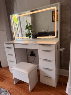 Makeup Vanity with Large Mirror and Lights, 46”