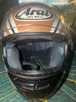 Arai Quantum II Motorcycle Helmet Size Large *Excellent Condition*