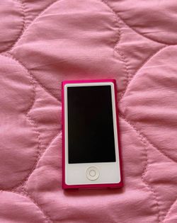 Pink iPod nano 7th gen